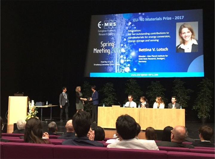 <div style="text-align: center;">Awards ceremony at the 2017 Spring Meeting of the European Materials Research Society (E-MRS).</div>