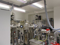 View on the Storage chamber (left attachment) and on the Load lock (right attachment).