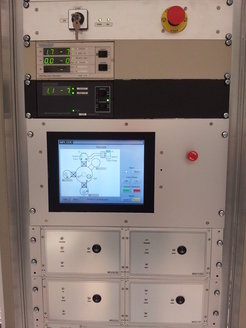 © Max-Planck-Institute for Solid-State-Research Control unit for the central distribution chamber, load lock, and storage.