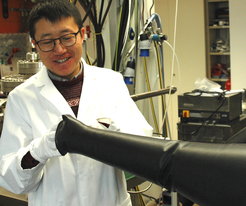 Chuanlian preparing some samples for analysis.